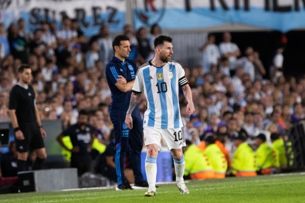Scaloni: Messi có quyền quyết định khi nào nên rút khỏi đội tuyển quốc gia và chúng tôi sẽ cung cấp 