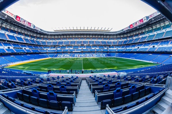 Thể thao thế giới: Trò chơi sân nhà đầu tiên của Real Madrid trong mùa giải mới của Champions League, với vé cho khán giả bình thường tại nhà trong các khán đài chính ở mức 235 euro