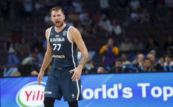 Tổng số điểm của Doncic là 515 điểm trong Giải vô địch châu Âu đã tăng lên thứ 45 trong lịch sử! Chỉ có 4 người chơi hàng đầu trong lịch sử ghi được hơn 1.000 điểm!
