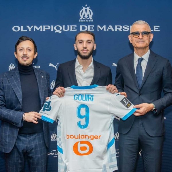 Phóng viên: Bayern đã hỏi Guilli về phía trước Marseille, nhưng các cầu thủ muốn ở lại đội
