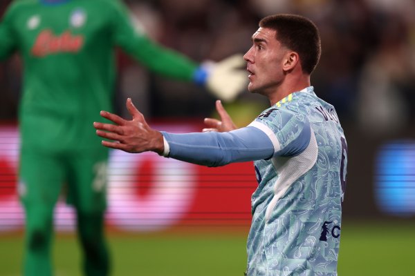Mid-body: Juventus muốn trao