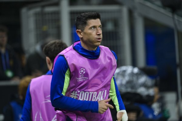 TA: Barcelona bối rối vì chấ