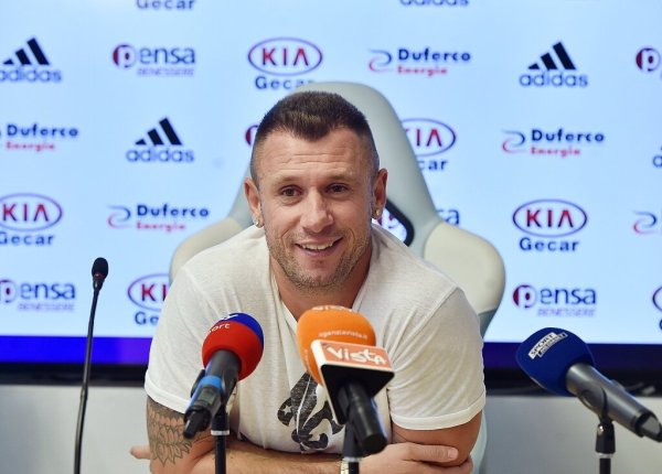 Cassano: Nếu các cầu thủ trẻ